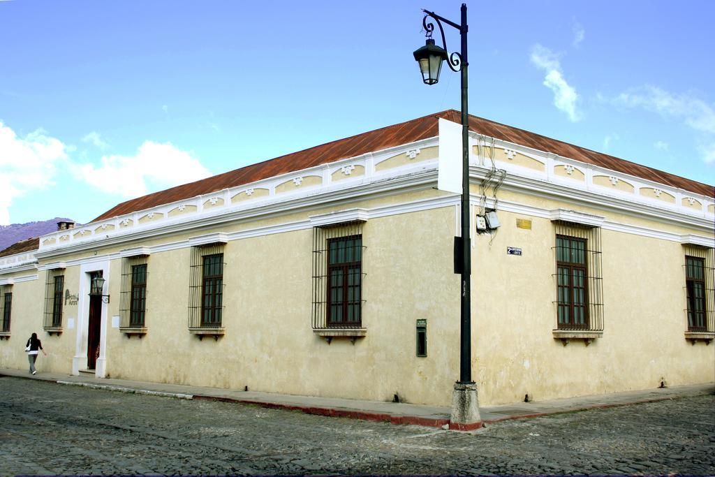 Hotel Aurora Antigua Eksteriør bilde